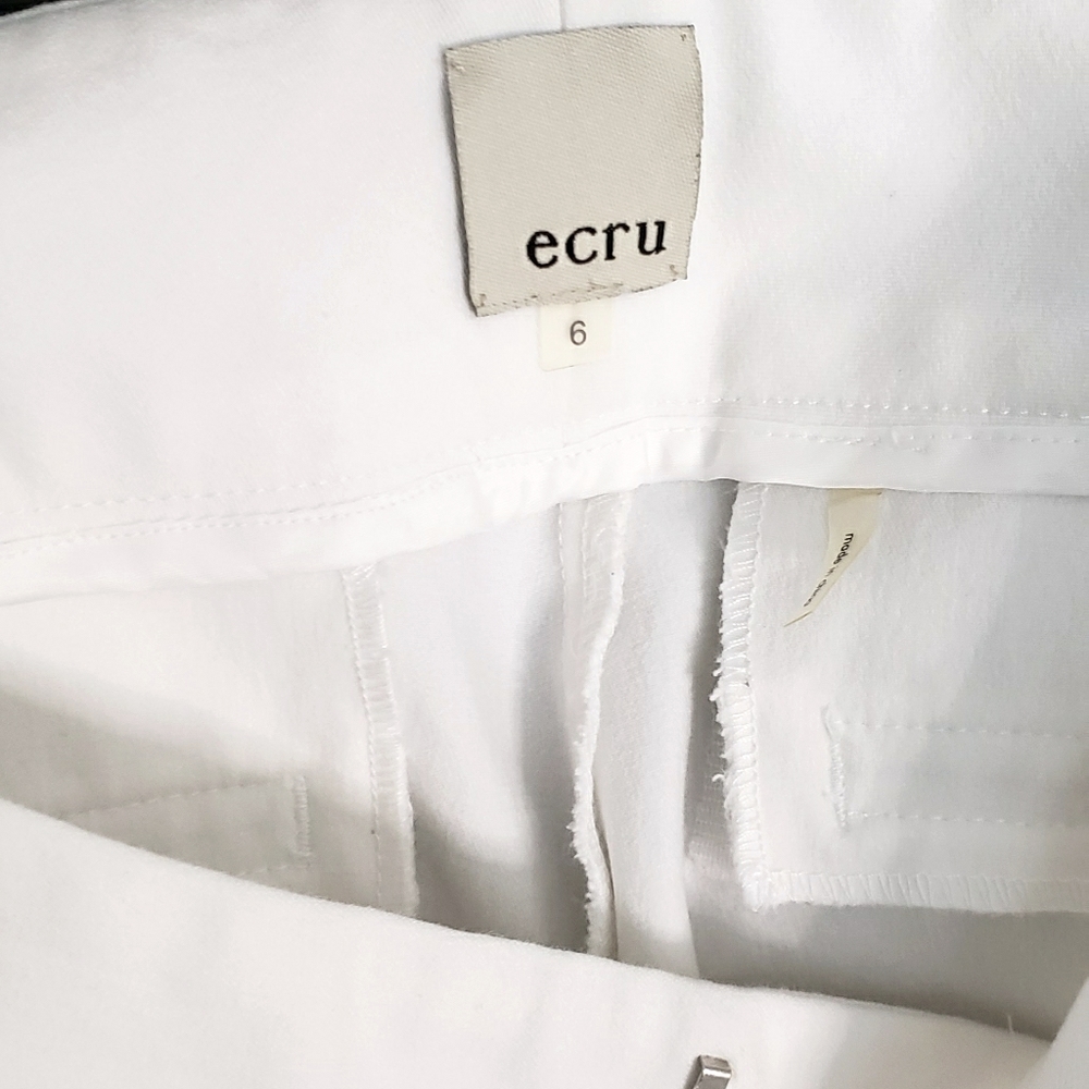 Ecru Women's White 👖